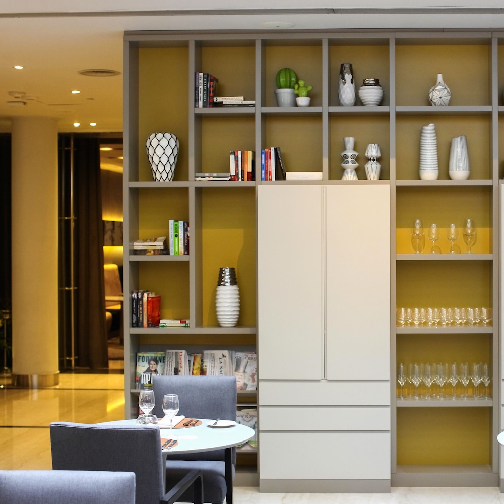 Recoleta Grand Hotel 5/52