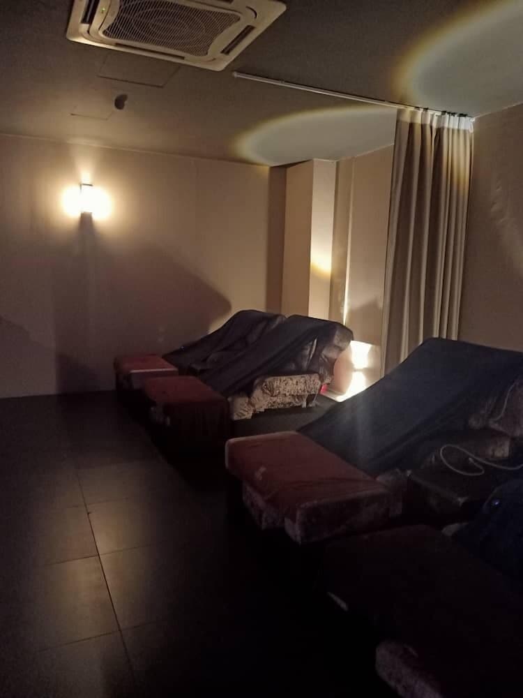 Greenlast Hotel 36/47