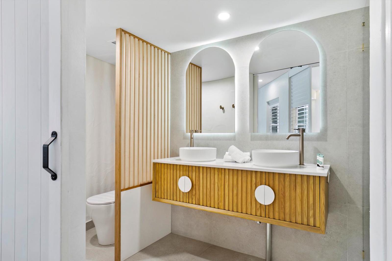 بنتهاوس، NOOSA BLUE RESORT 6/10