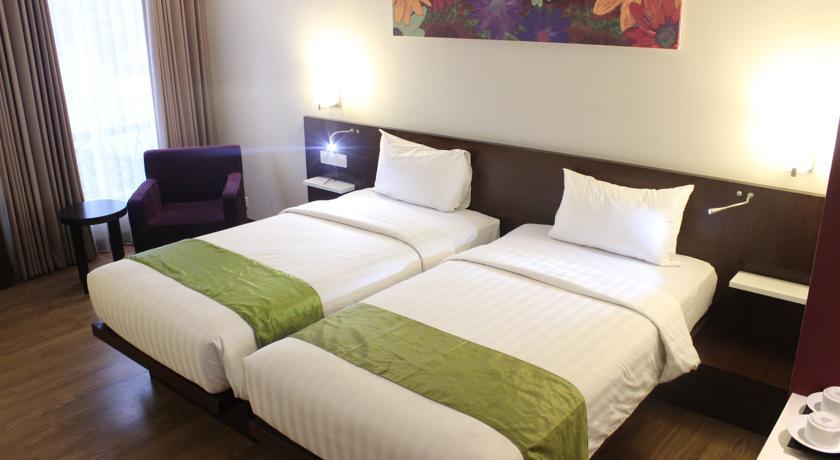 Mercure Regency Hotel Makassar 10/23