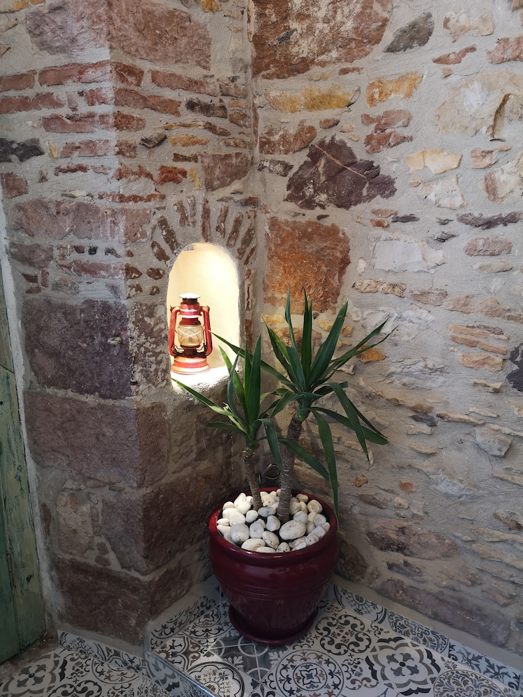 Cunda Tas Otel by Taze 25/50