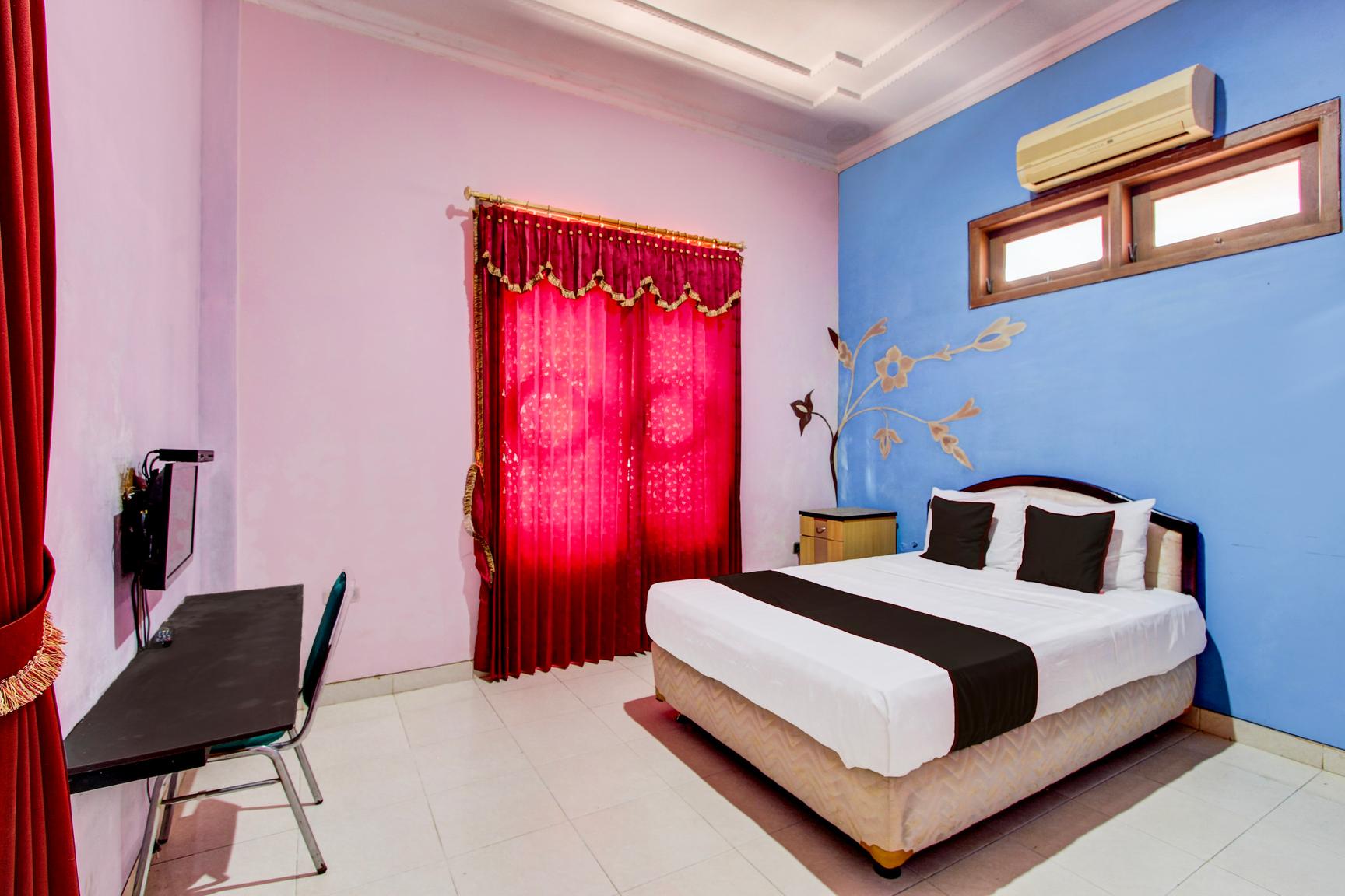 Indonesia, Deluxe, Double Bed
