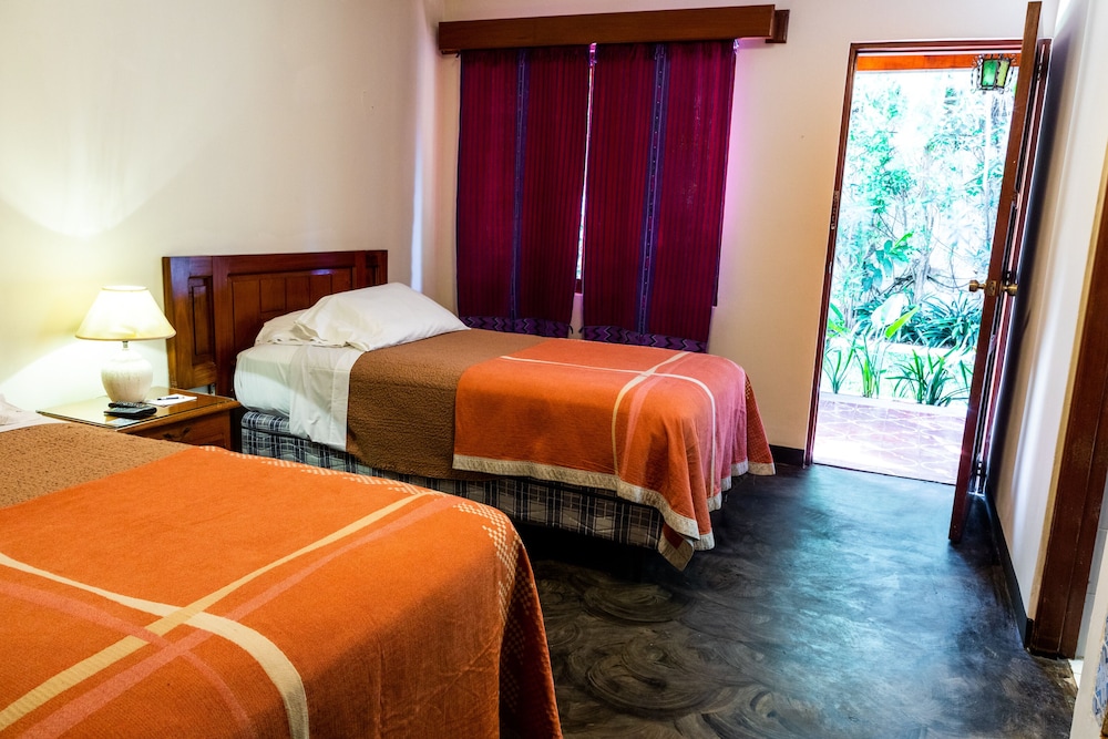 Hotel San Jorge 5/26