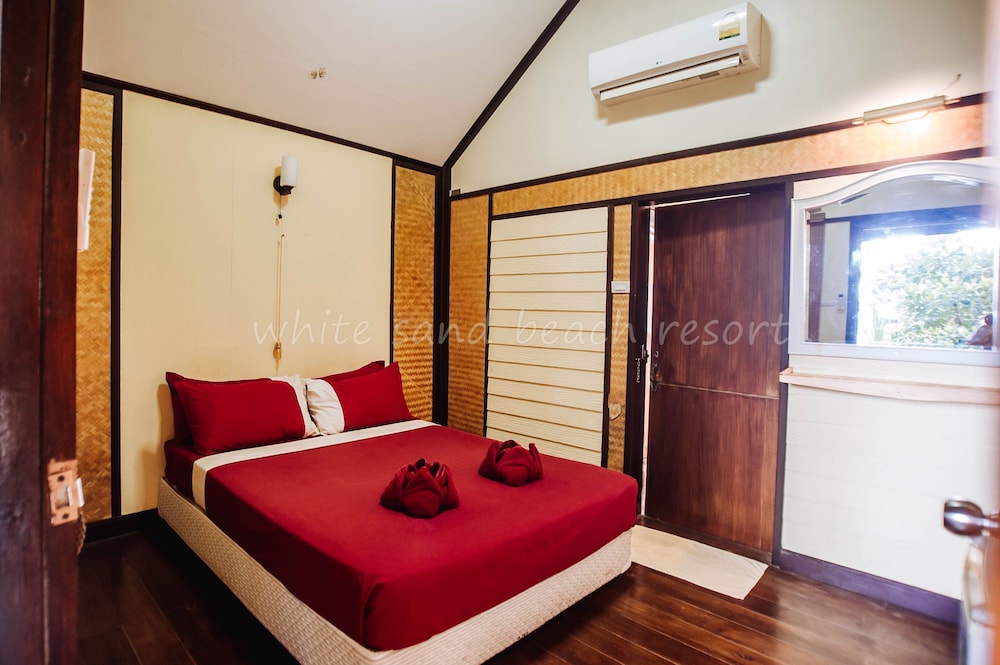 White Sand Beach Resort 12/74