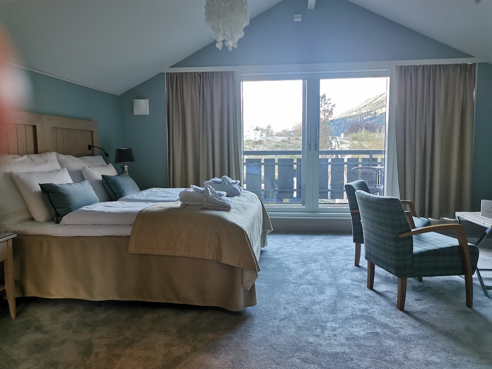 Sagafjord Hotel 3/42