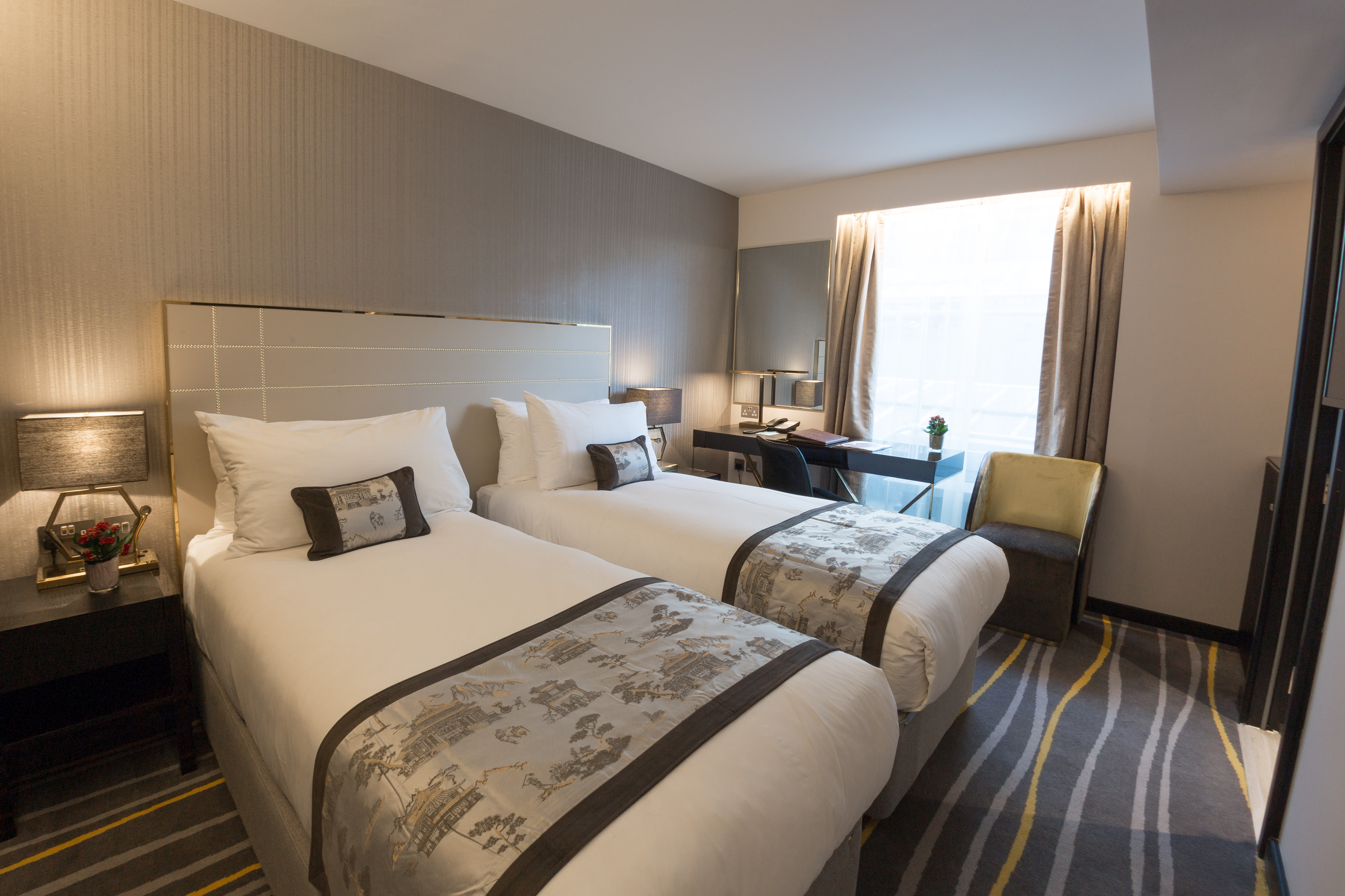Leonardo Hotel London Aldgate - Formerly Hotel Saint 25/50