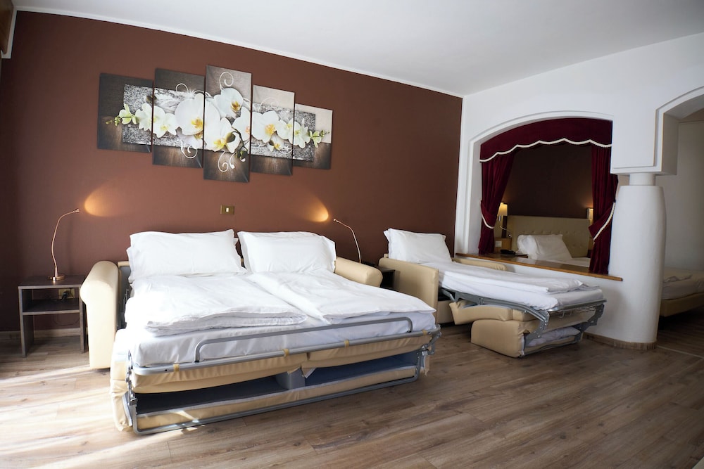 Hotel Trento 18/70