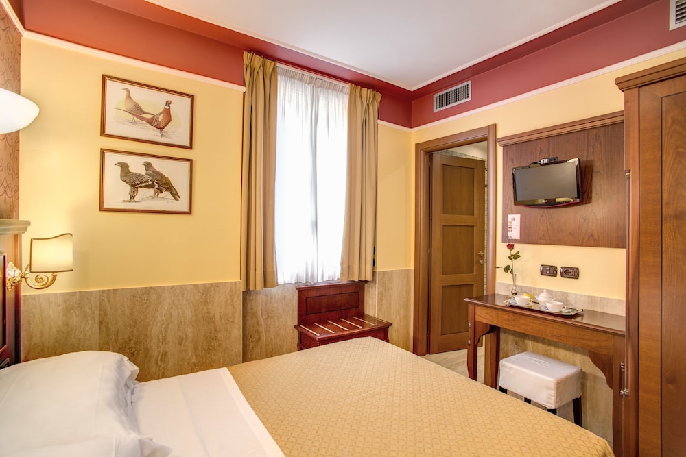 Aurelius Art Gallery Hotel 12/54
