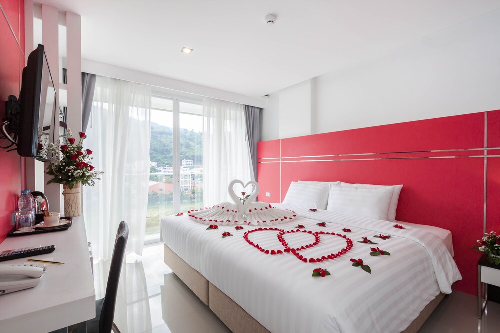 Patong Holiday 25/72