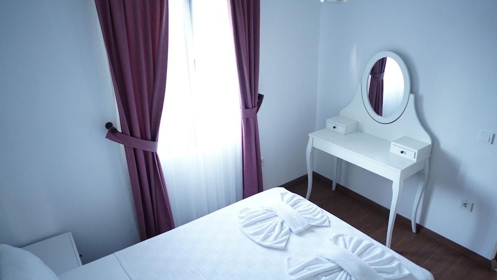Karyada Hotel 14/50