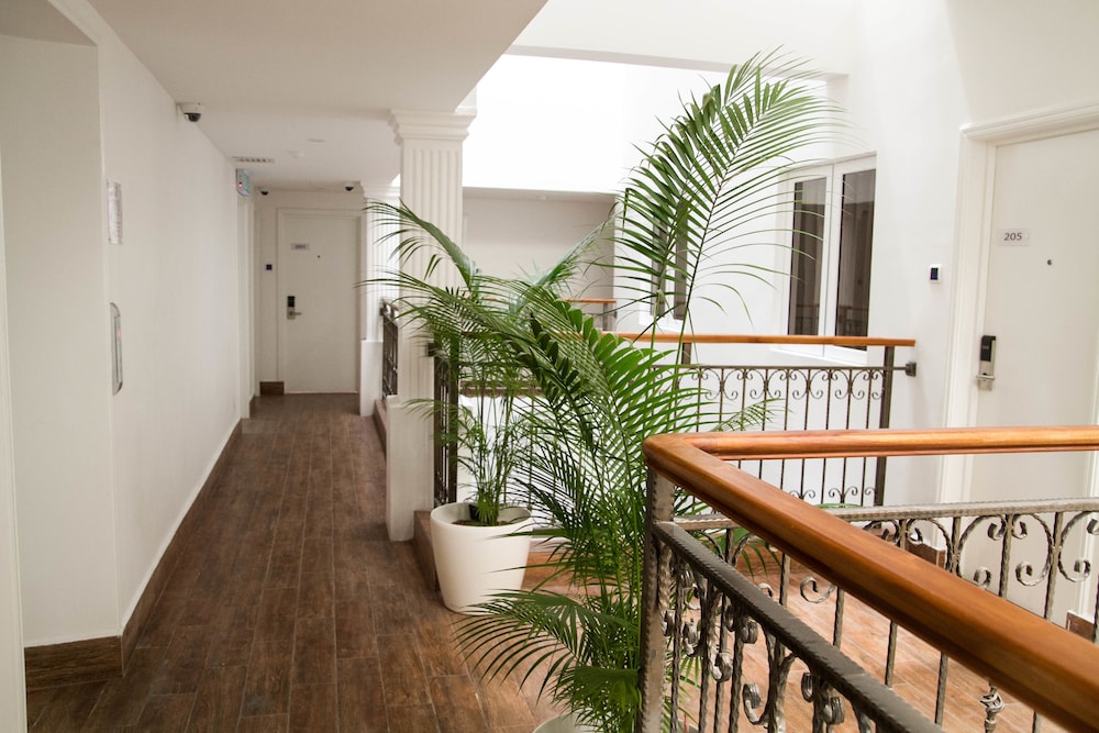 Belllo Hotel Jb Central 13/48