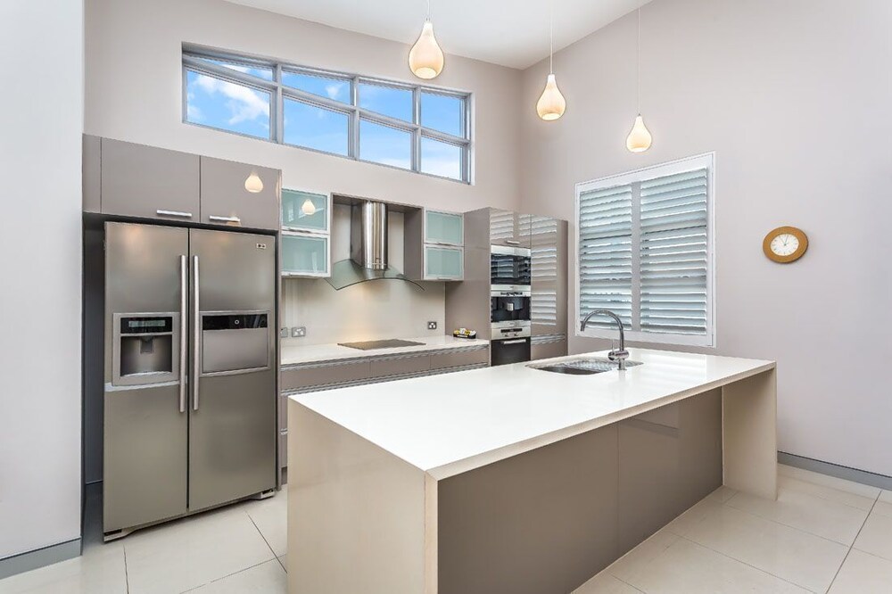 REDVUE APARTMENTS — photo 4