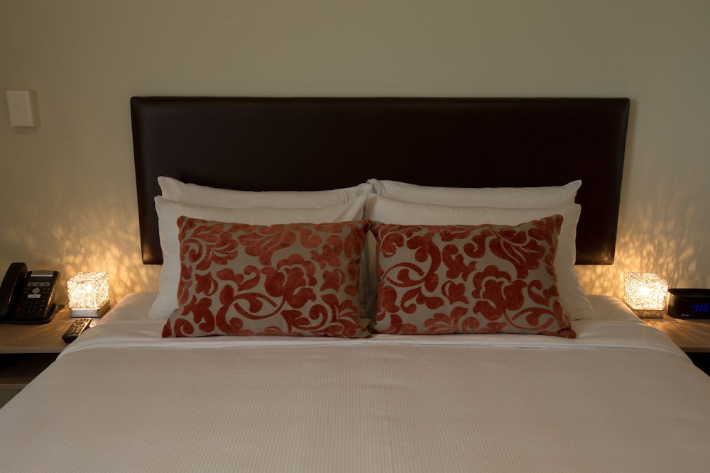Ramada Suites by Wyndham Christchurch City 9/24
