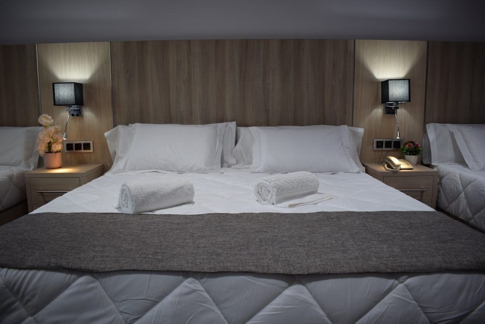 Hotel Zinou ZM 18/49