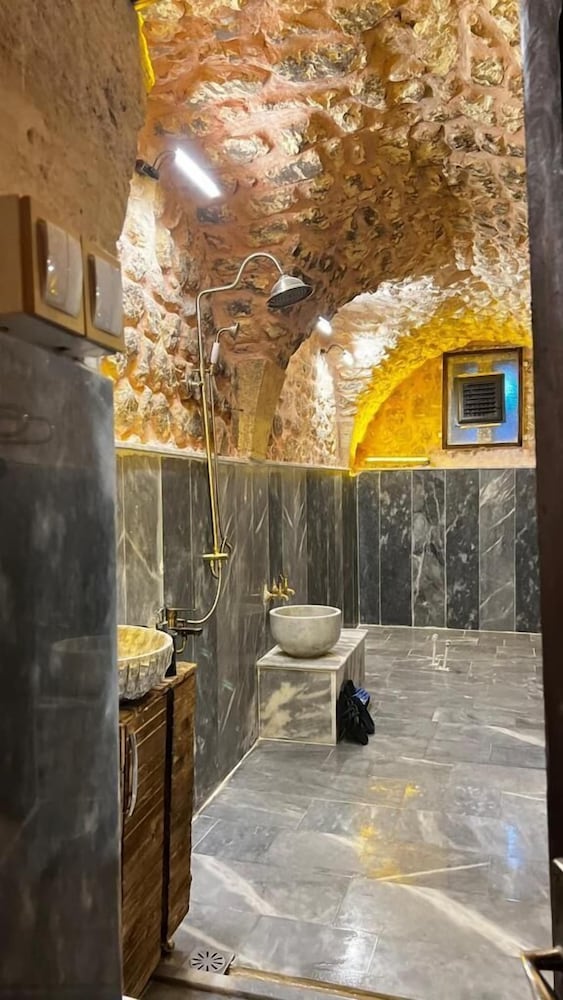 Karagul Otel 27/50