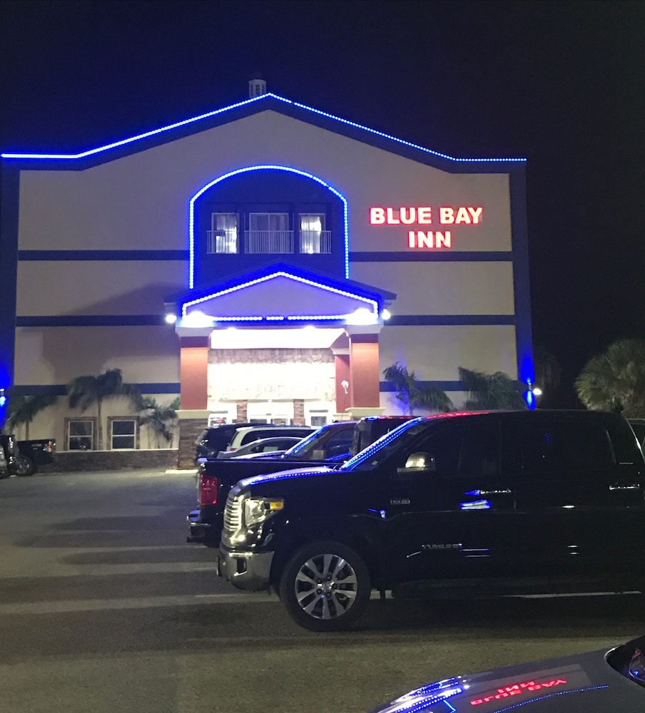 Blue Bay Inn Suites 32/34