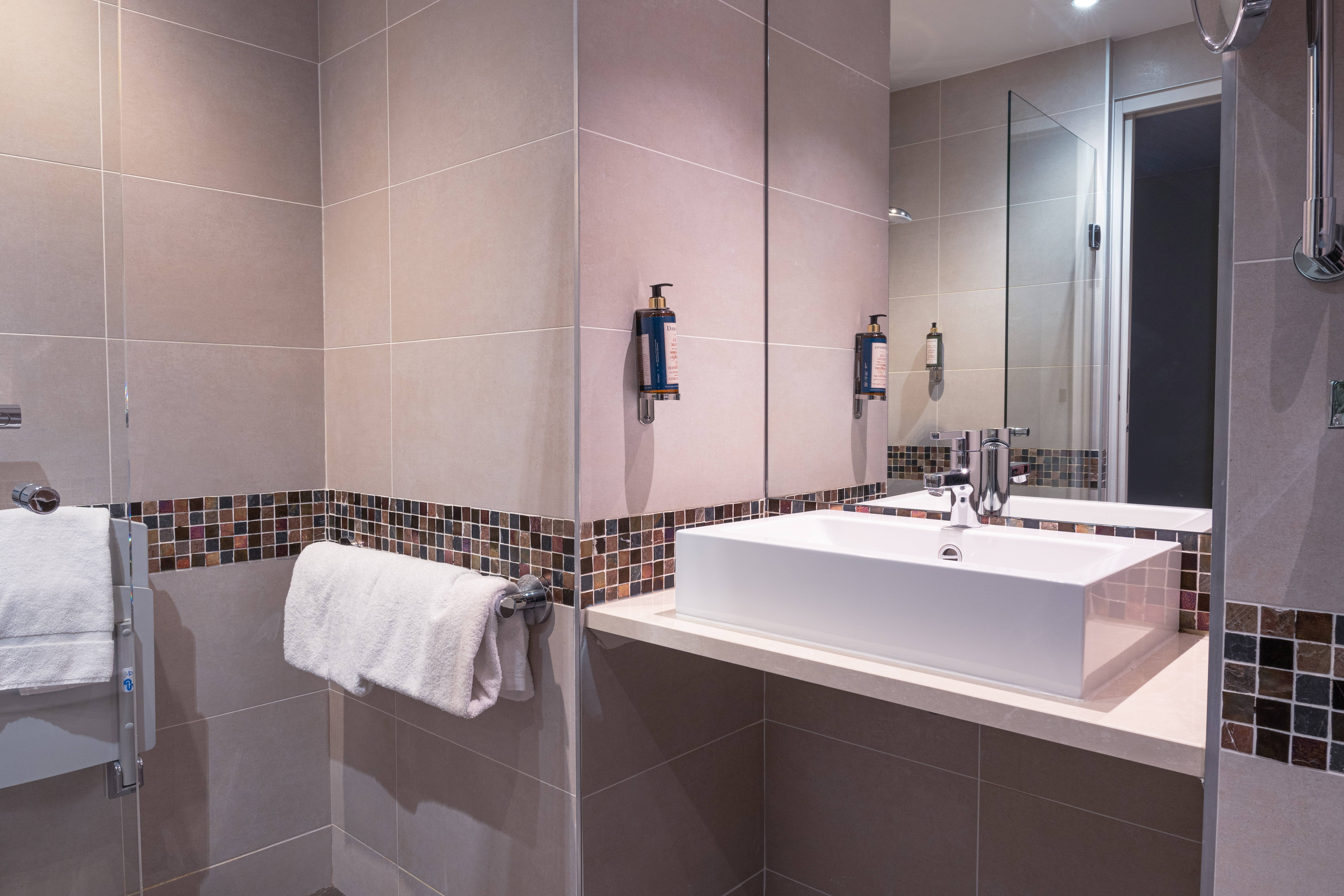 غرفة كلاسيكية بسرير مزدوج أو سريرين منفصلين، Paris Neuilly Hotel 5/6