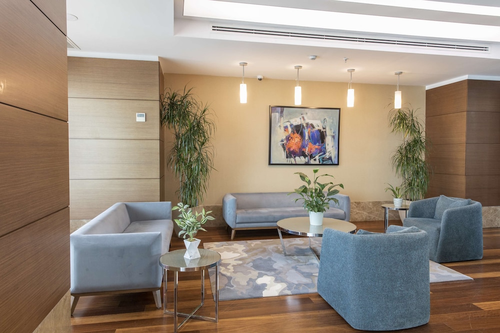 Radisson Residences Avrupa Tem Istanbul 56/66
