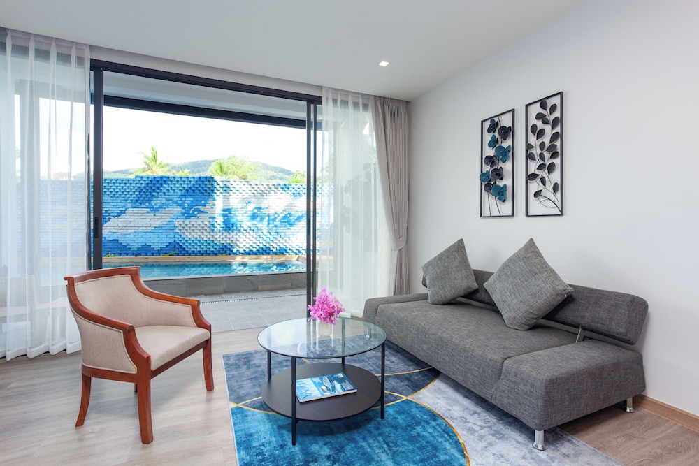Anona Beachfront Phuket Resort 45/65