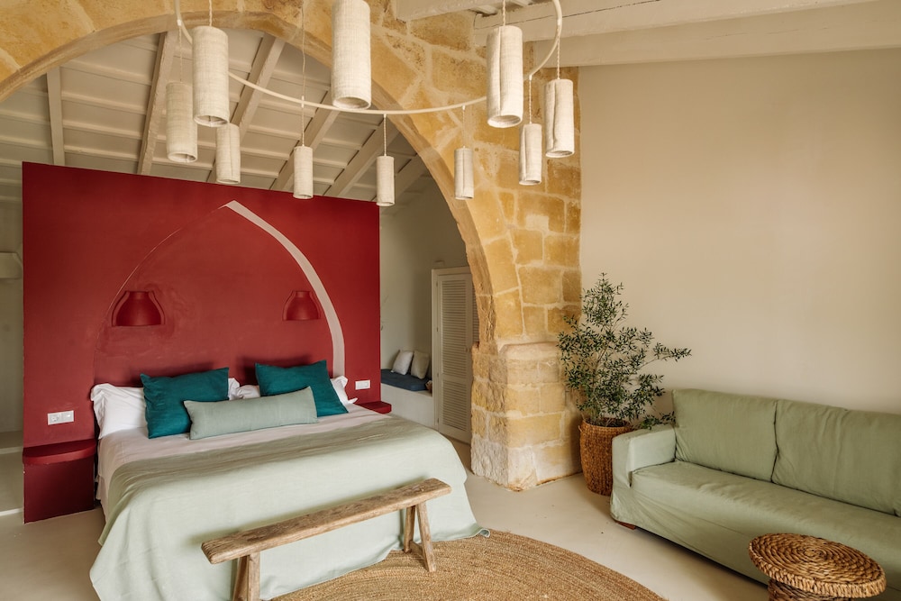 Garden, Junior Suite, King Bed, Private Garden