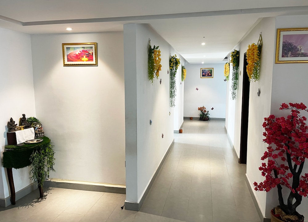 Golden Tulip the Grandmark Dhaka 7/60