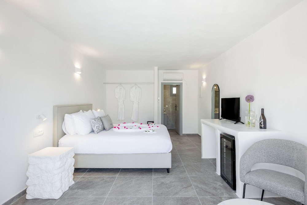 Thermes Luxury Villas by Mr. and Mrs. White 9/50