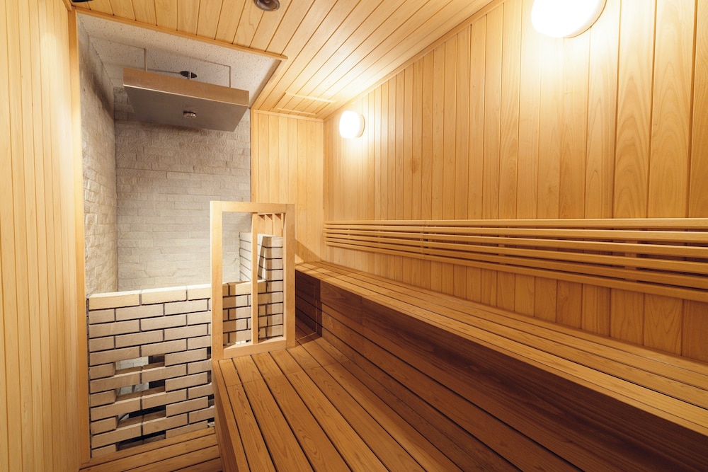 Hanabishi Hotel 32/70