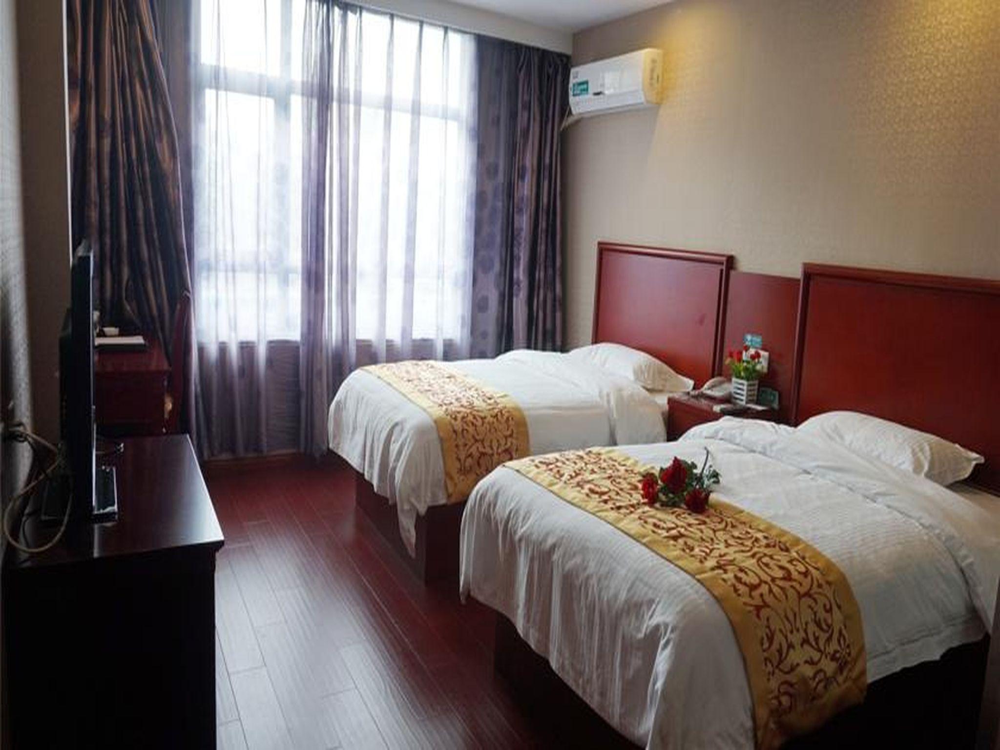 GreenTree Inn Jining Jiaxiang County Jianshe South Road Express Hotel 20/35