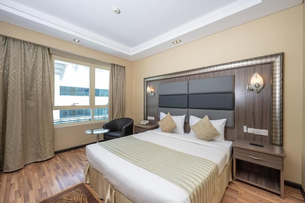 Pearl Swiss Hotel 3/15