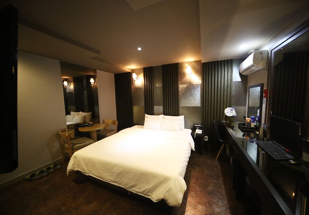 Hotel June Haeundae 28/40