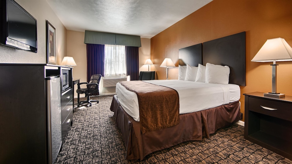 Best Western El Centro Inn 13/35