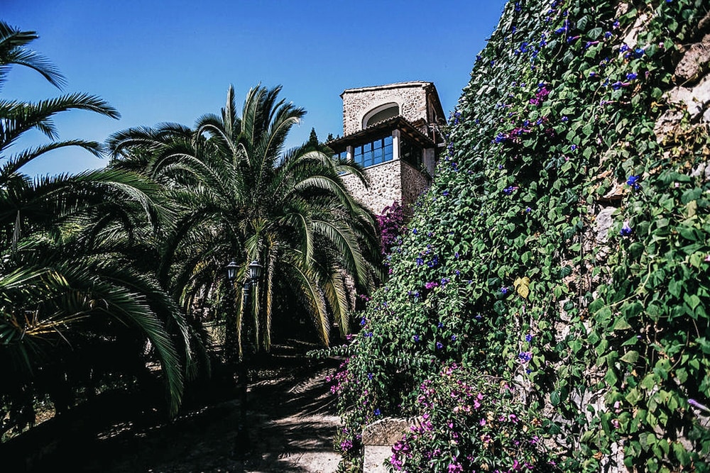 LA POSADA DEL MARQUES 44/50