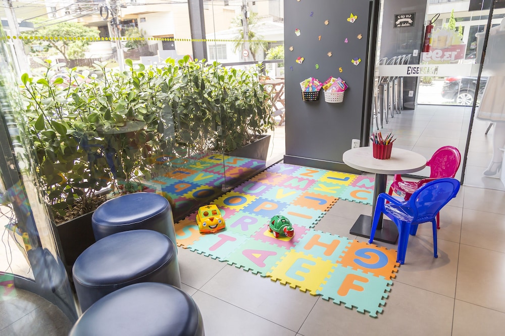 Ibis Budget Blumenau 60/68