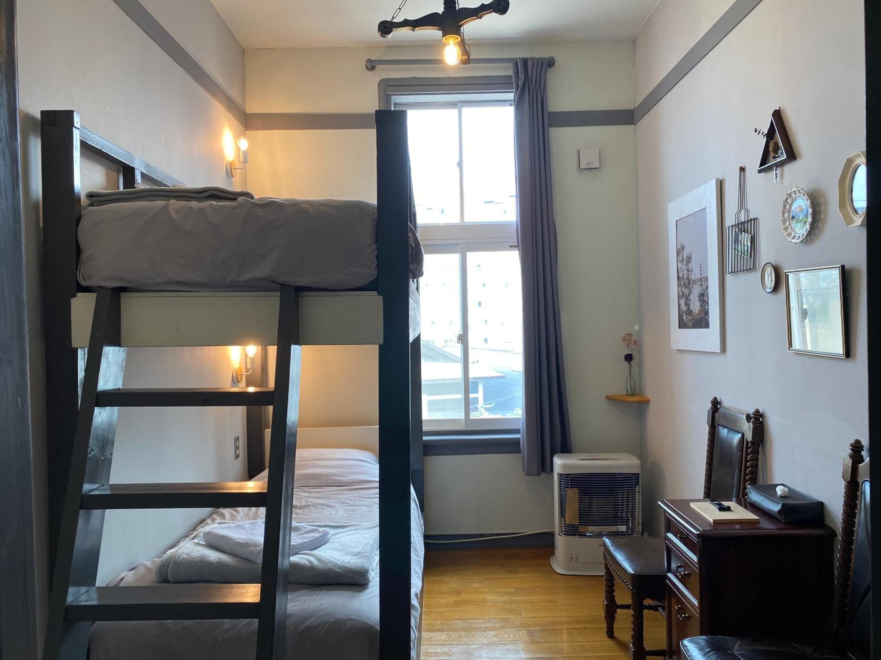 Standard, Twin Beds, 2 Bunk Beds, Shared Bathroom