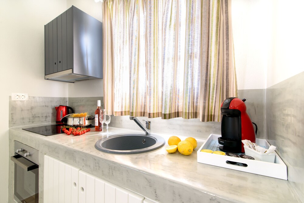 DE NAXIA SUITES 24/57