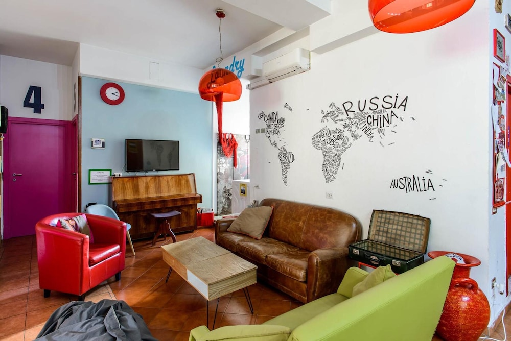 Hostel Of The Sun 48/66