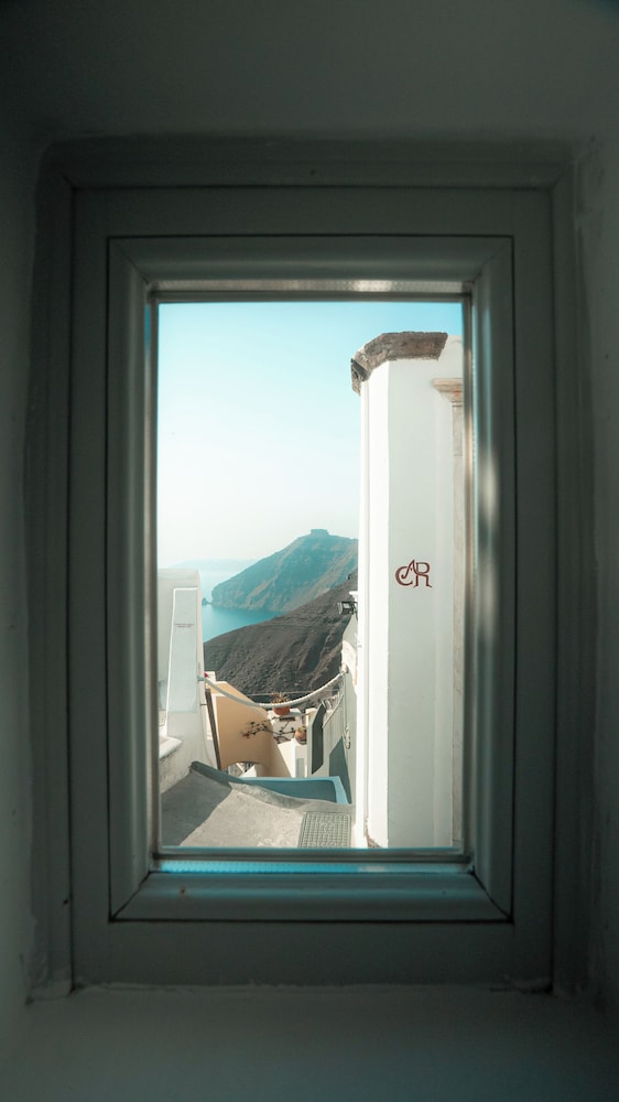 Trieris Villas And Suites 21/50
