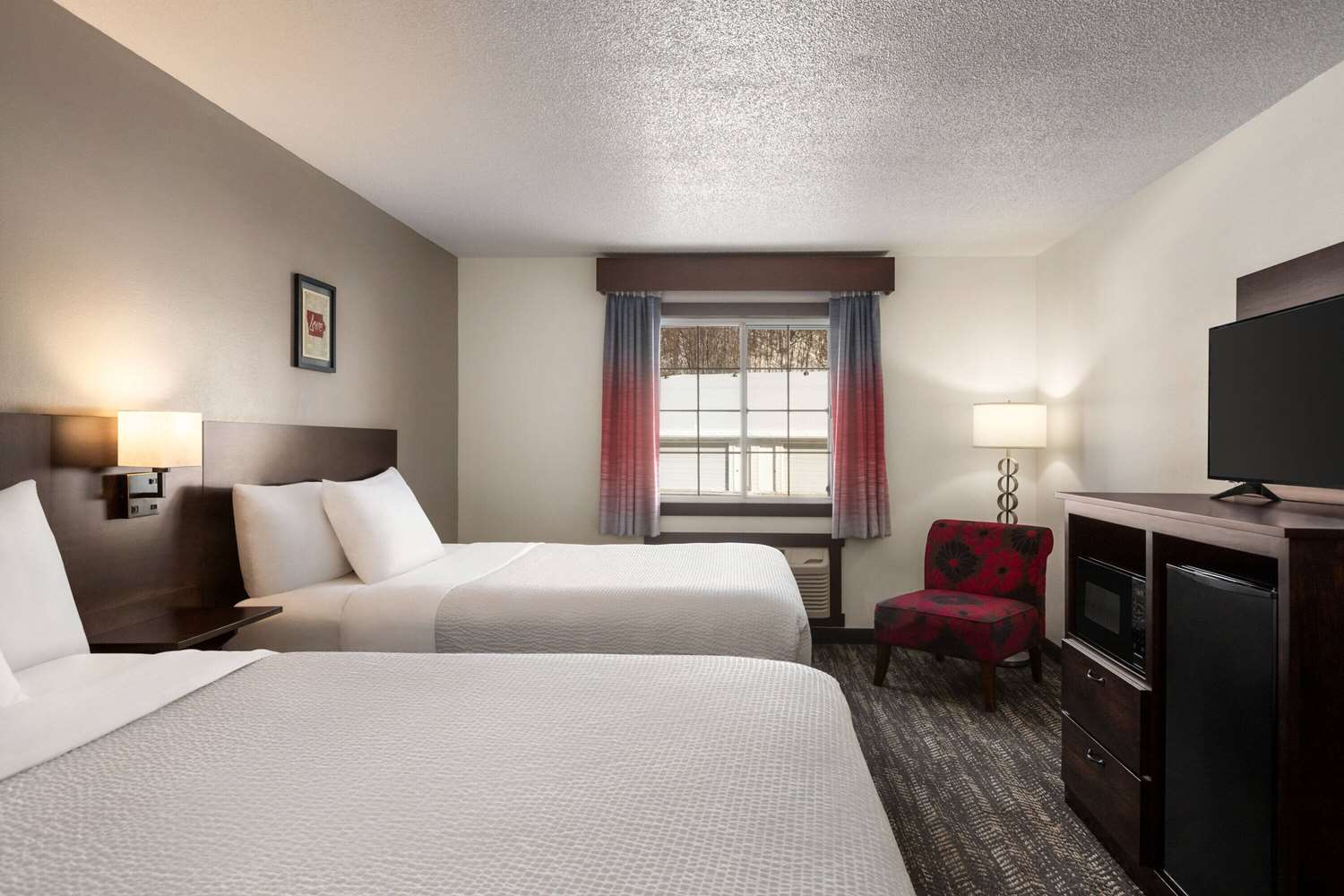 Ramada by Wyndham Richland Center 10/52