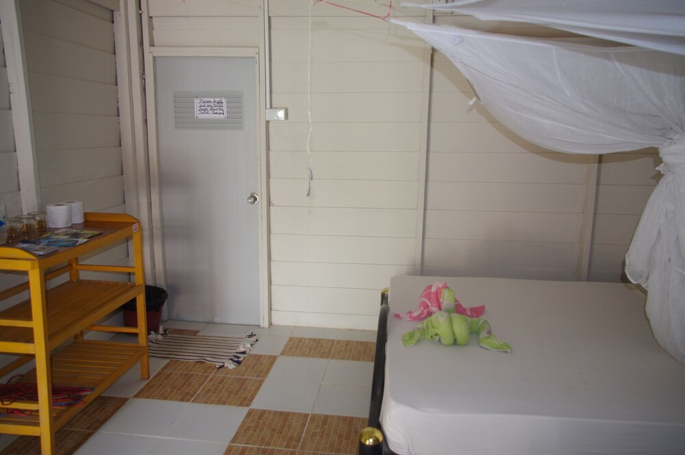 Thai House Beach Resort 48/50