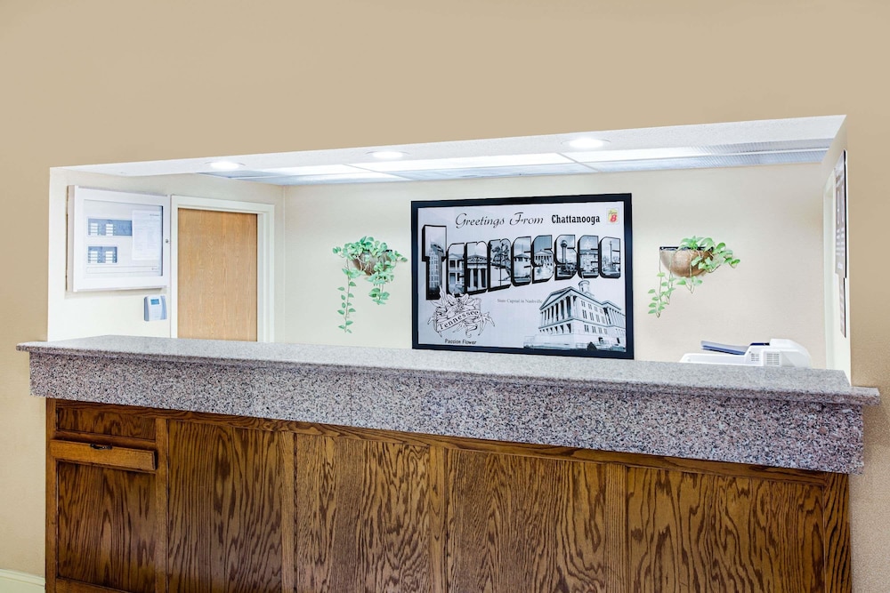 Quality Inn Chattanooga Hamilton Place photo3