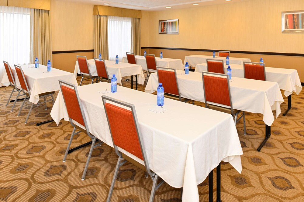 Hampton Inn & Suites Douglas 52/56
