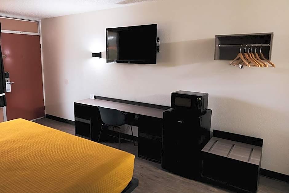 Express Inn Suites 11/29
