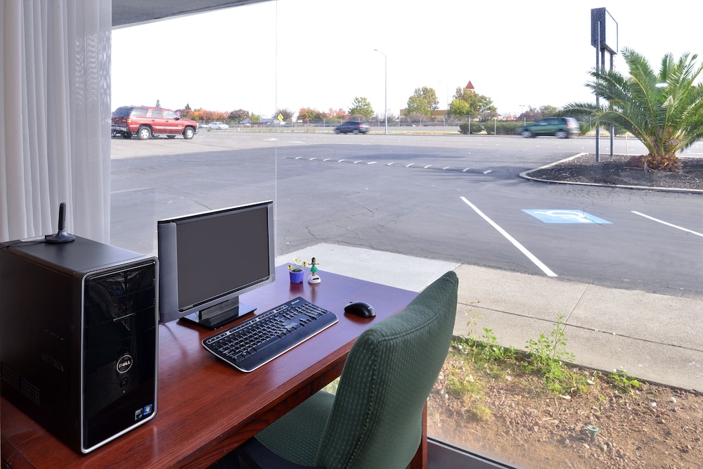 Americas Best Value Inn Vacaville Napa Valley 32/40