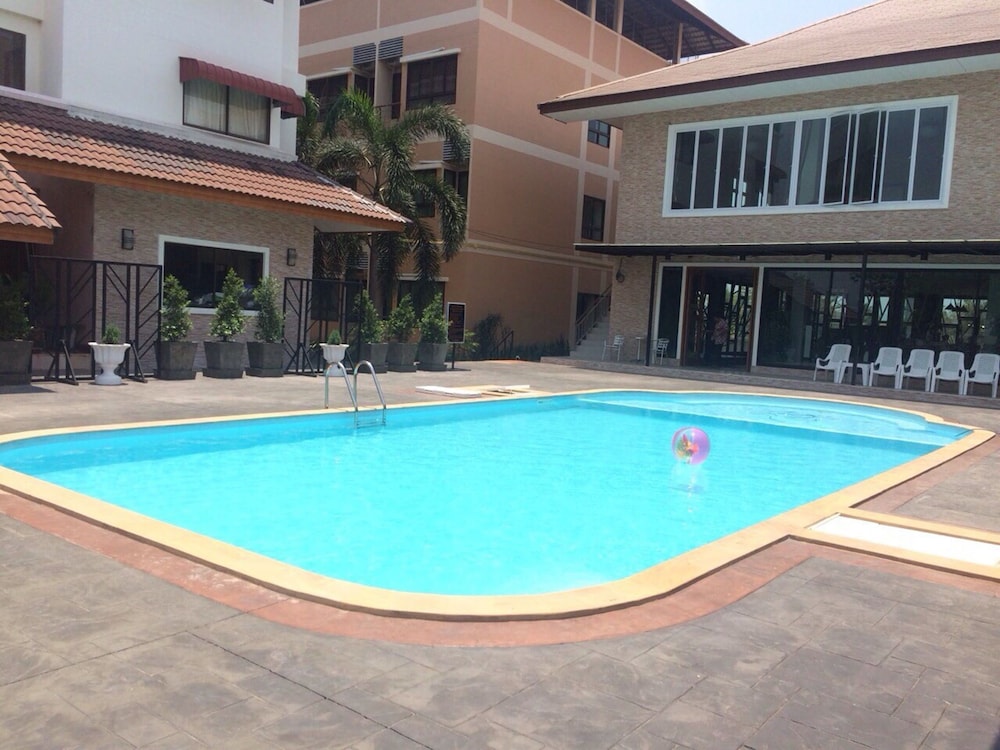 Ton Thong Resort Hotel 31/40