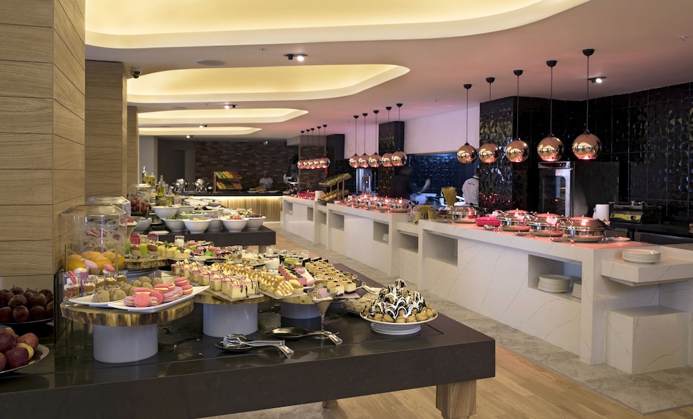 Lalila Blue Suites 62/73