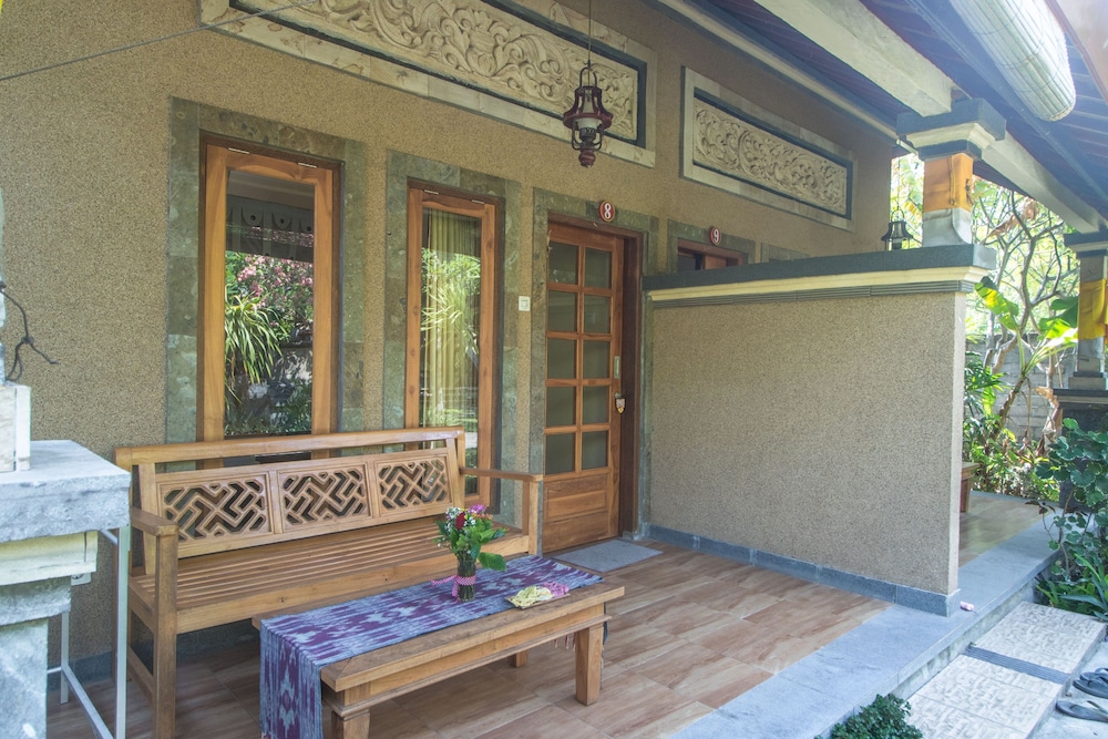 Trijaya Guest House 12/72