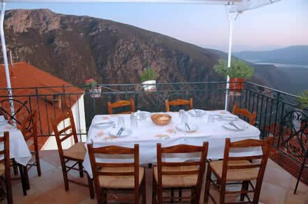 Aiolos Hotel 29/42
