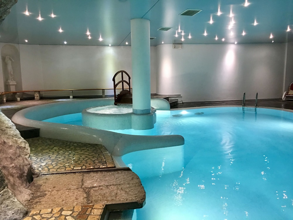 Parkhotel Ladinia 27/50