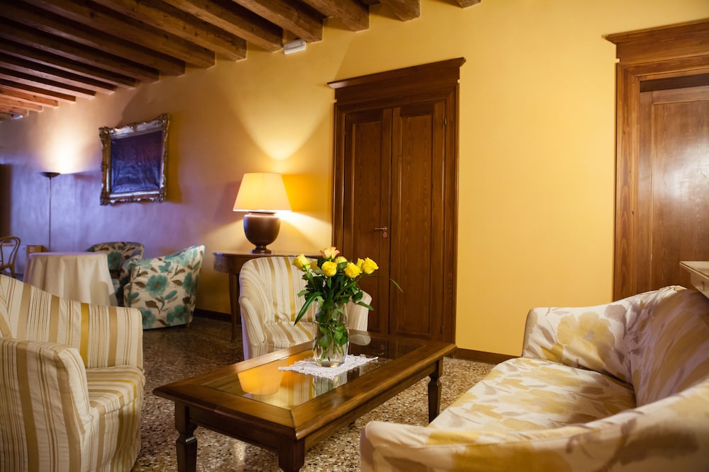 Locanda Ai Santi Apostoli 30/50