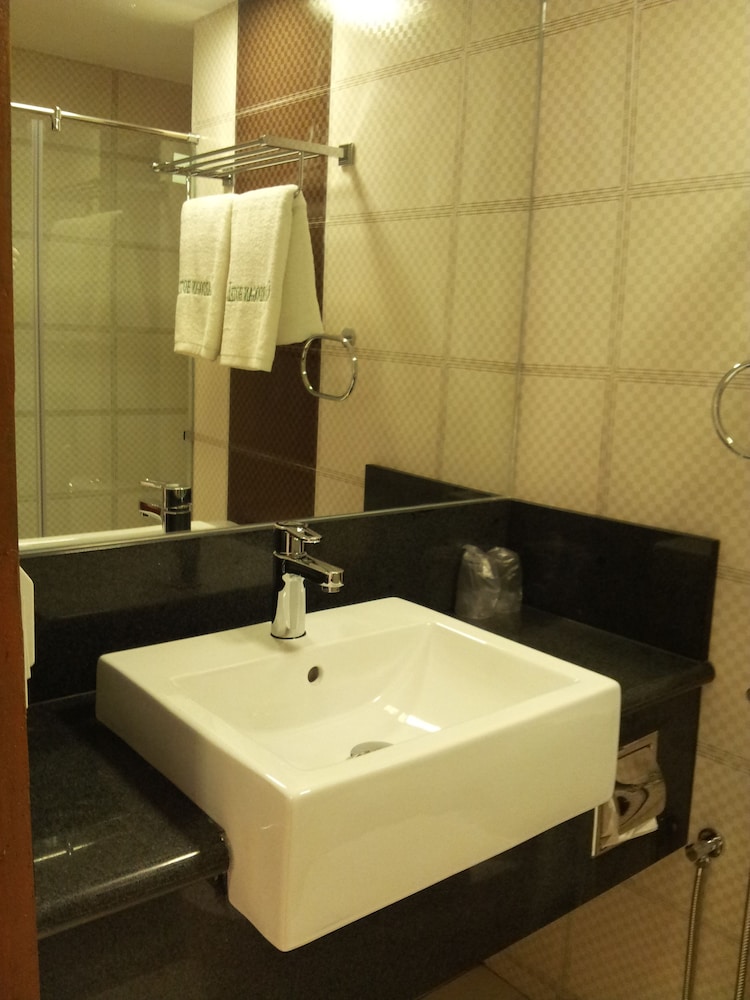 Cardogan Hotel 32/46